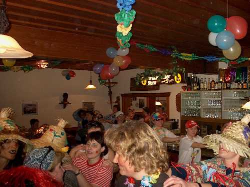 weiberfasching 2005-16.jpg